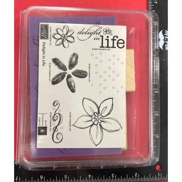 Stampin Up! Delight In Wood Mounted Life Rubber Stamp Set - Picture 1 of 2